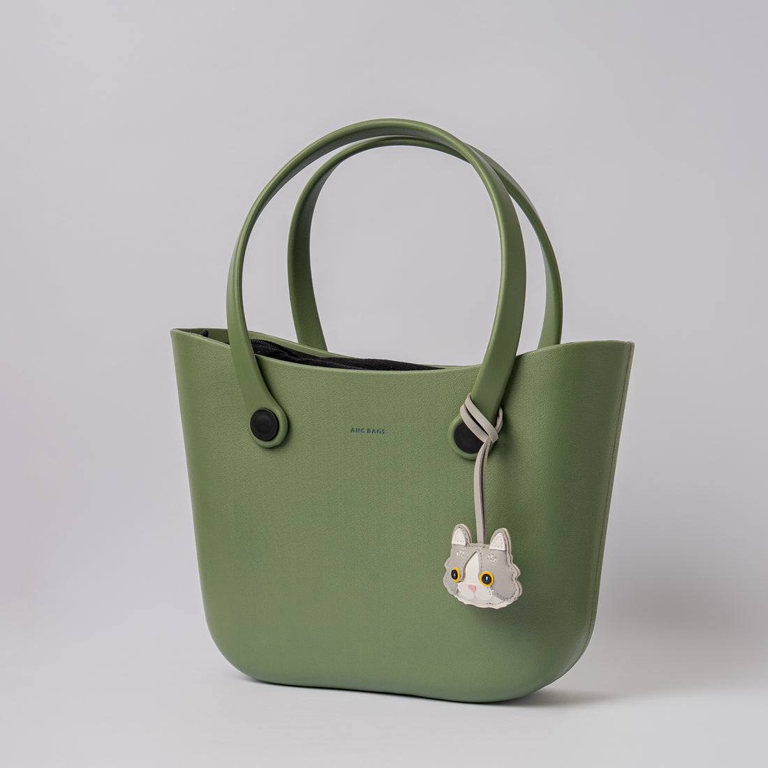 CLASSIC BAG GRANDE OLIVA OLIVIA